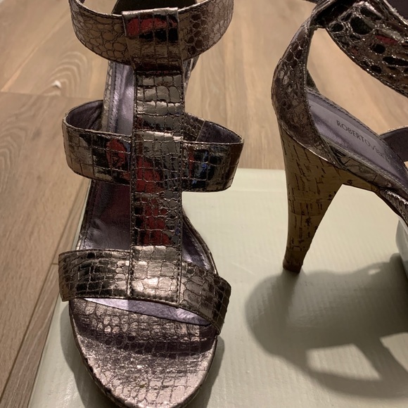 Pewter Roberto Vianni heels - Picture 5 of 9